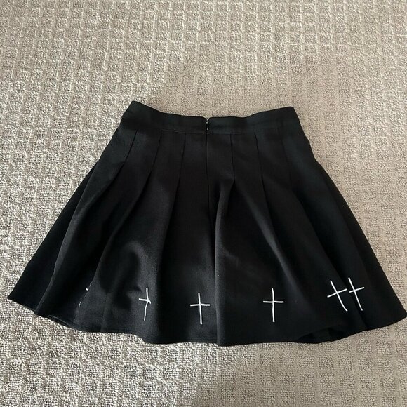 XMM Black Midi Skirt Skort White Crosses Knit Womens Size 1 Goth Retro Gothic - Picture 5 of 9